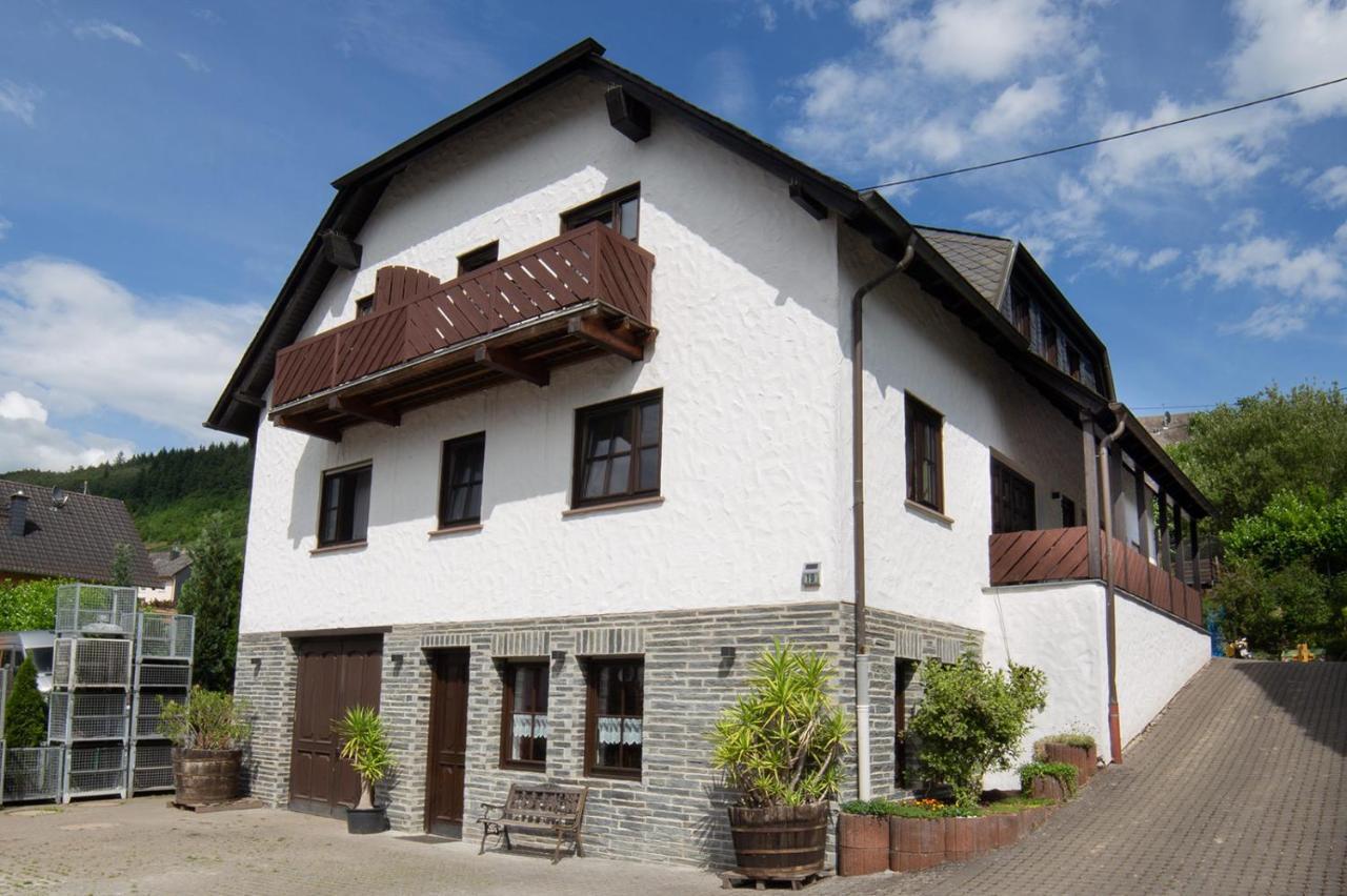 Burg  Weingut Christian Bucher מראה חיצוני תמונה